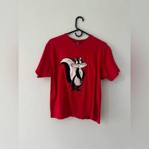 Vintage Warner Bros Studio Store Pepe Le Pew Penelope Pussycat Red Tshirt size L